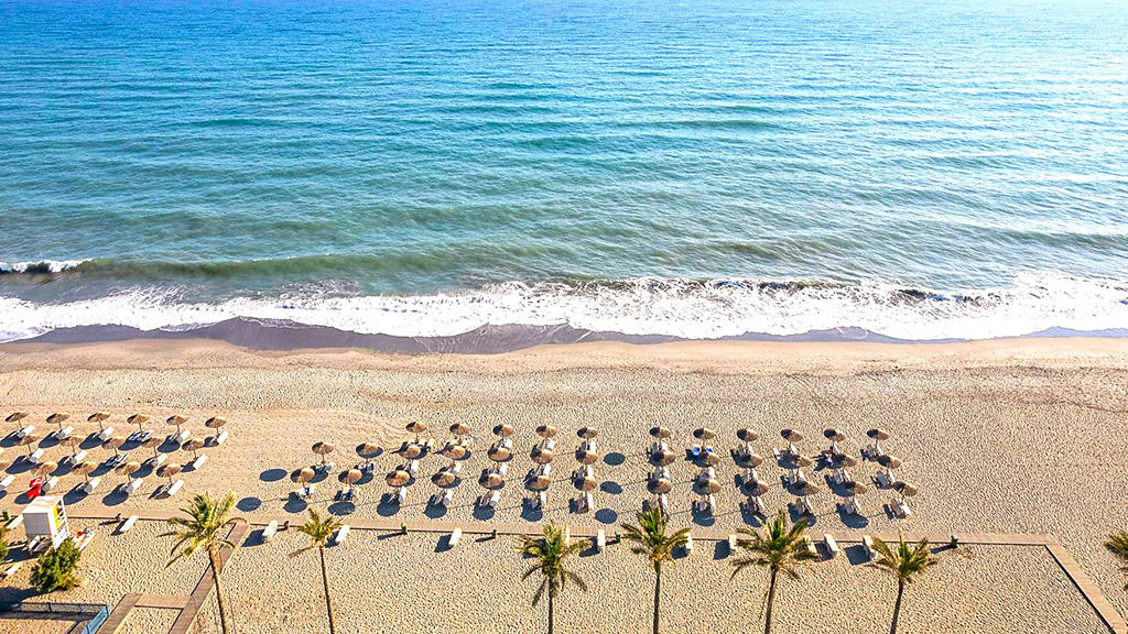 Caldera Beach Hotel