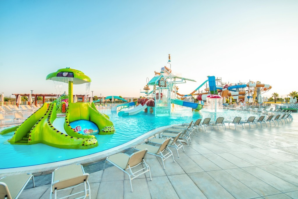Aquasis De Luxe Resort & Spa