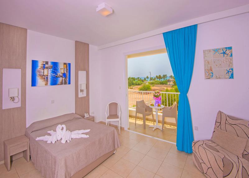 New Famagusta & Suites Hotel
