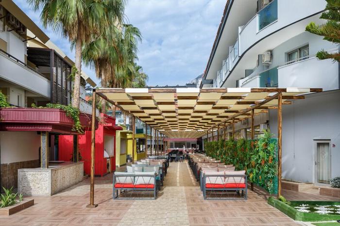 Dedeman Kemer Resort