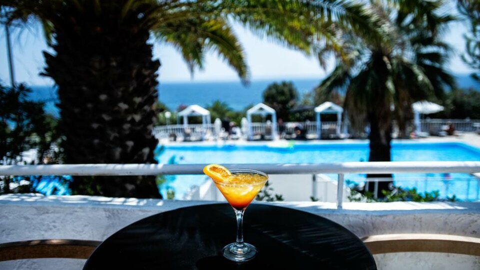 Hotel Bianco Olympico Beach Resort