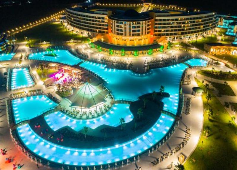 Aquasis De Luxe Resort & Spa Hotel