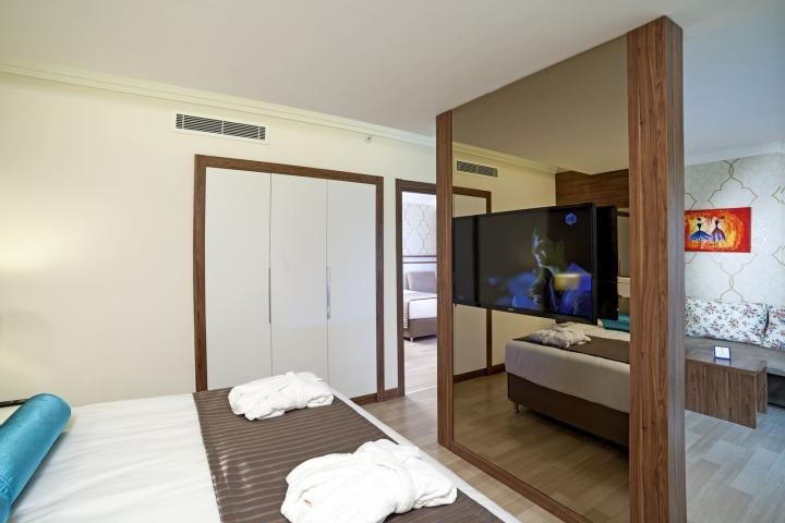 Luna Blanca Resort