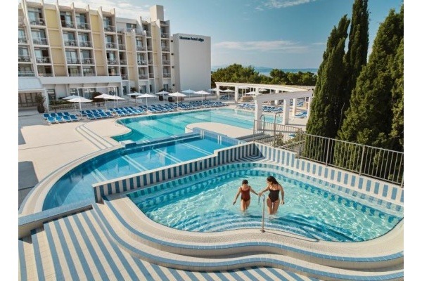 Hotel Bluesun Alga