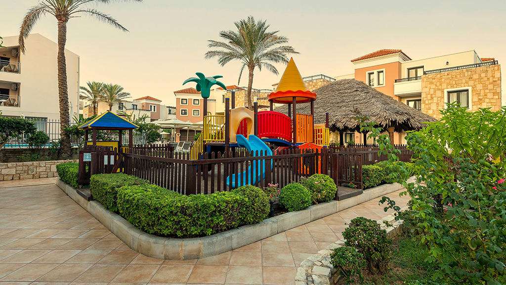 Caldera Bay Hotel