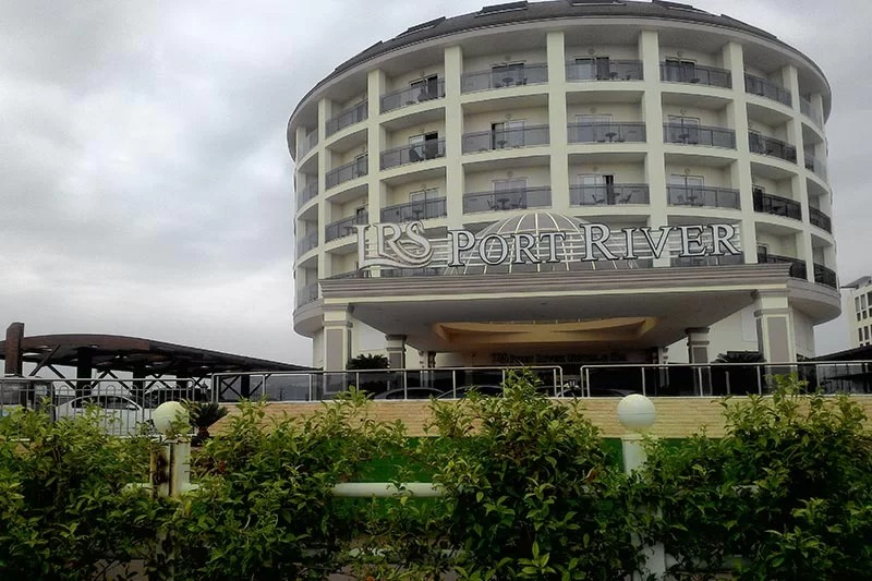 Port River Hotel & Spa