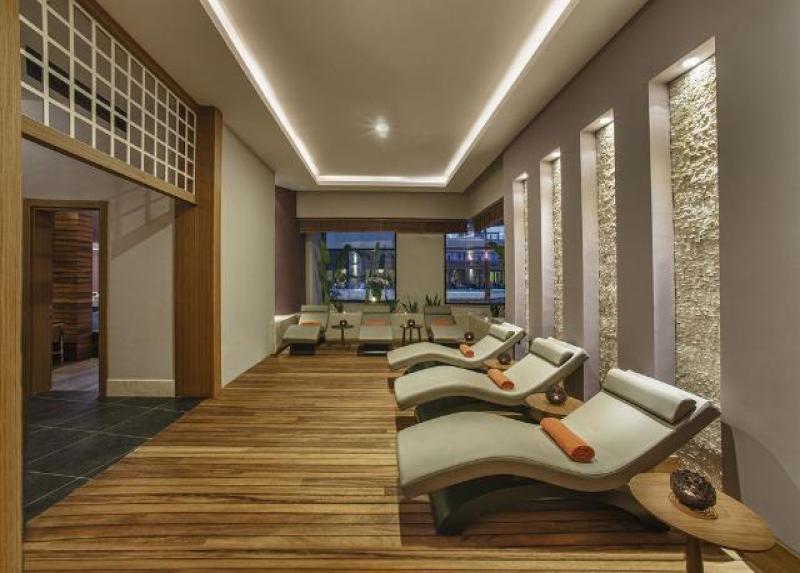 Aska Lara Resort & Spa Hotel