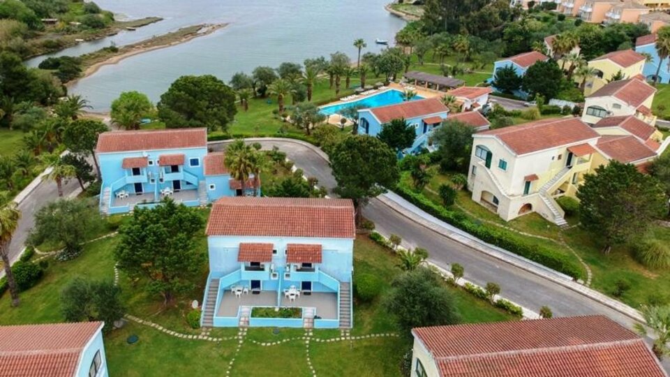 Govino Bay 