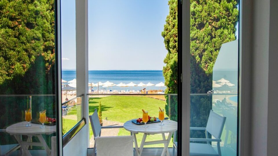 Hotel Acrotel Lily Ann Boutique
