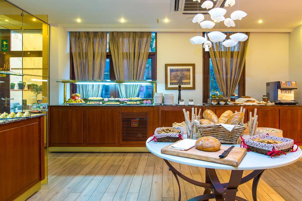 Hotel Ideon
