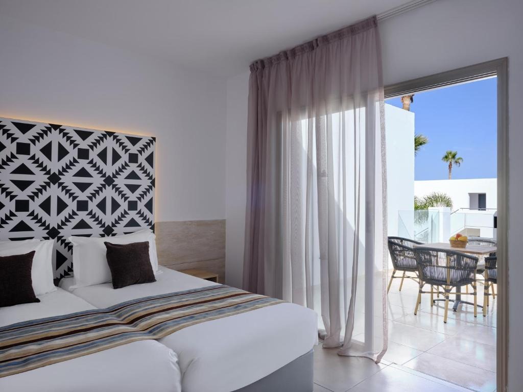 Hotel Atlantica Panthea