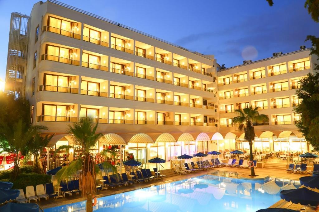 Hotel Kaya Maris