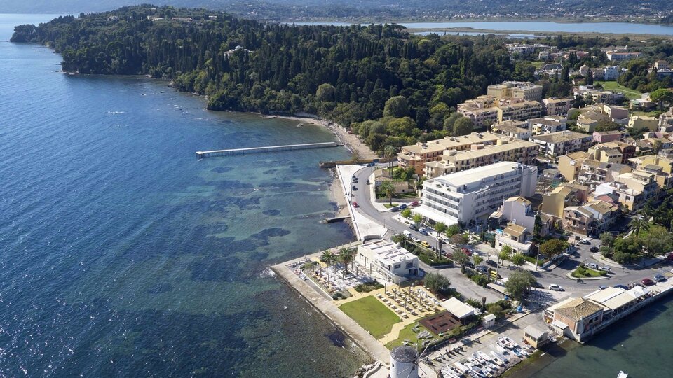 Mon Repos Palace