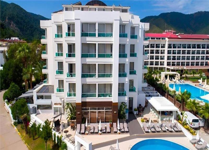 Supreme Beach Hotel