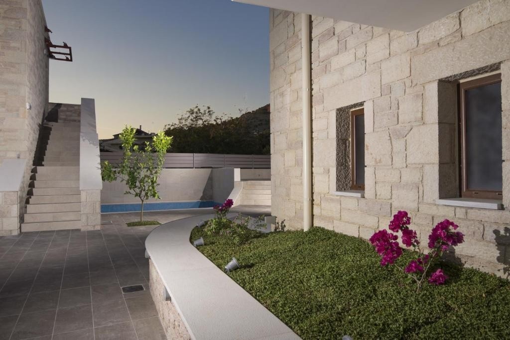 Hotel Aelia Luxury
