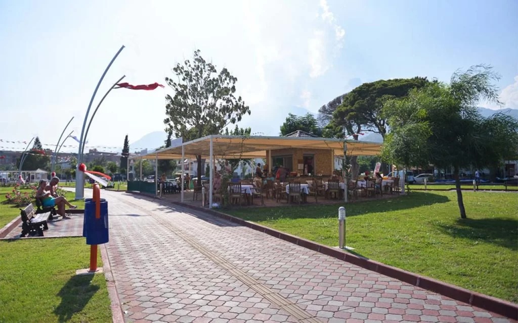 Pine House Hotel