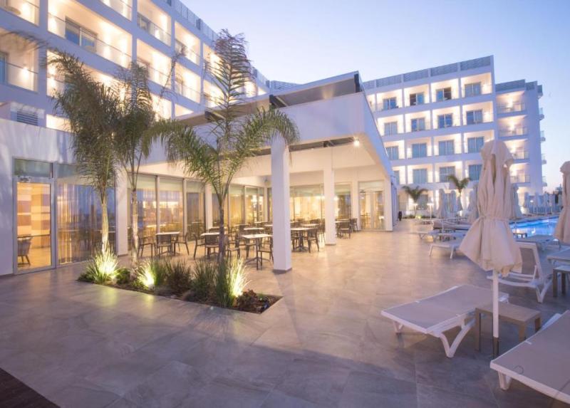 Evalena Beach Hotel