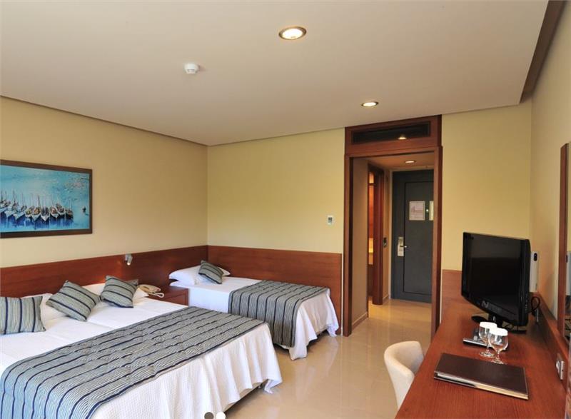 Hotel Apollonion Asterias Resort and Spa