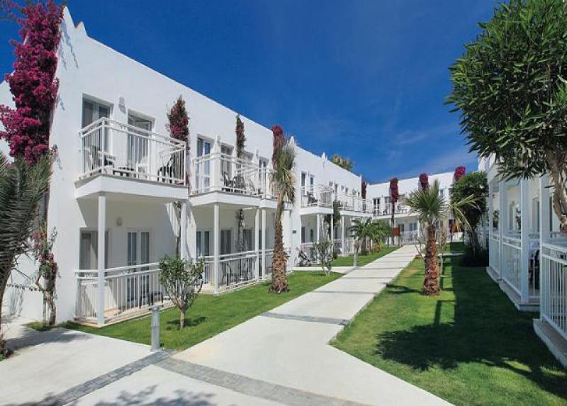 Petunya Beach Resort Hotel