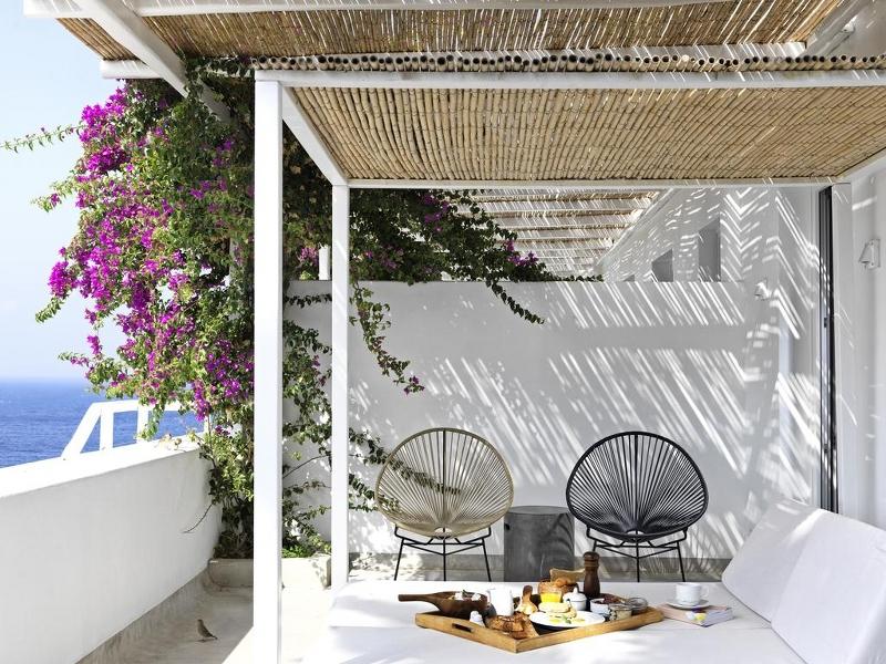 Boheme Hotel