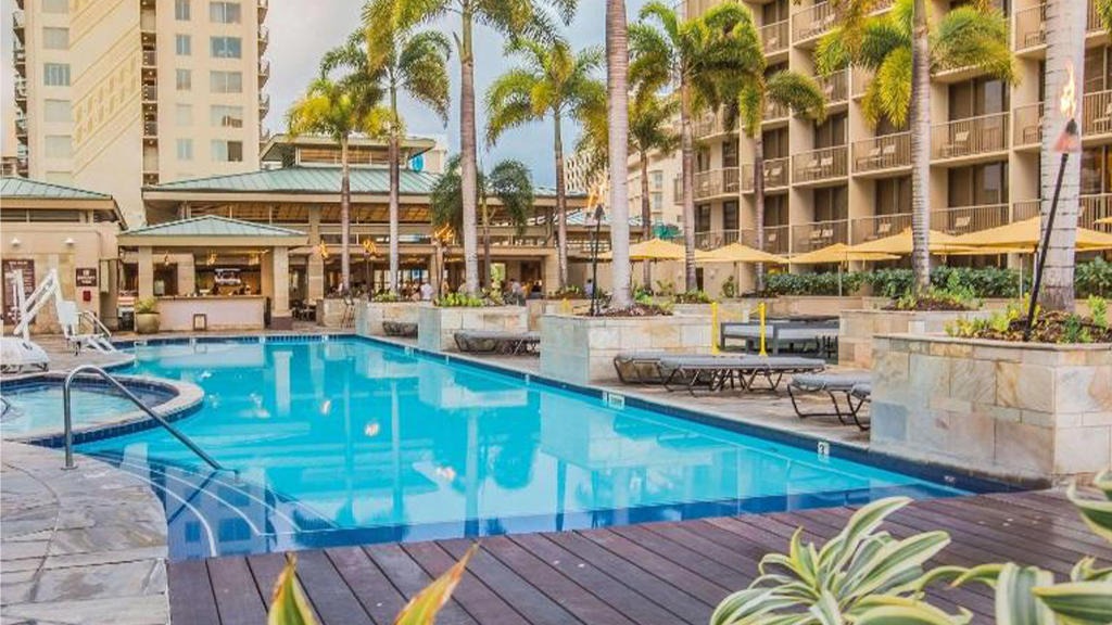 Embassy Suites By Hilton Waikiki Beach Walk