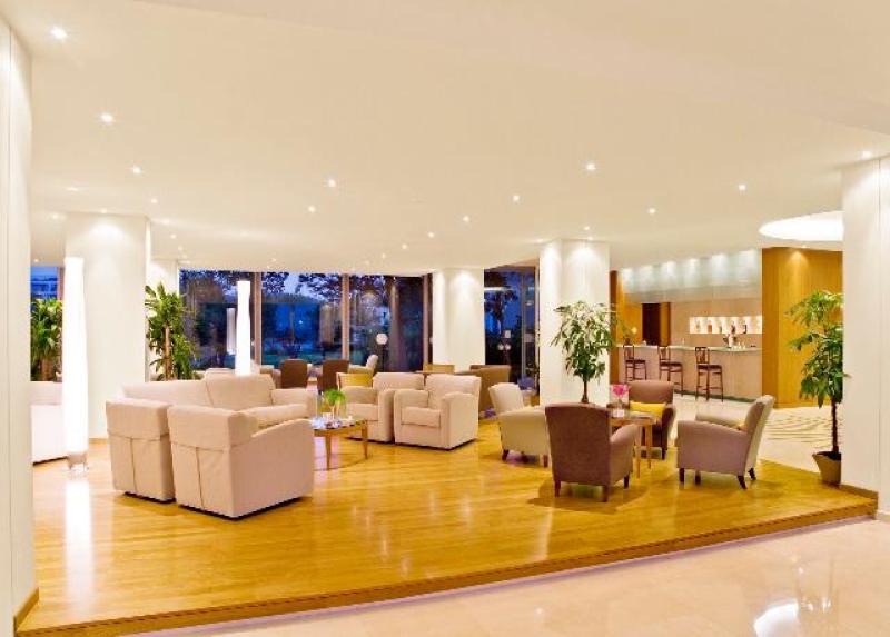 Eden Roc Resort Hotel