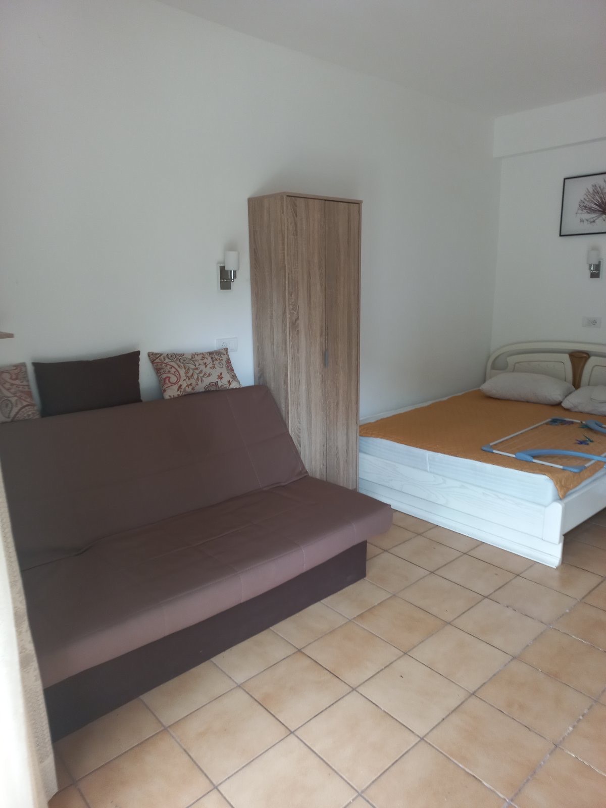 Apartmani Pefki ex Borovi