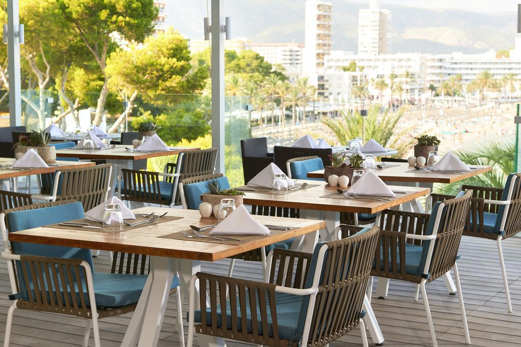 Melvia Calvia Beach