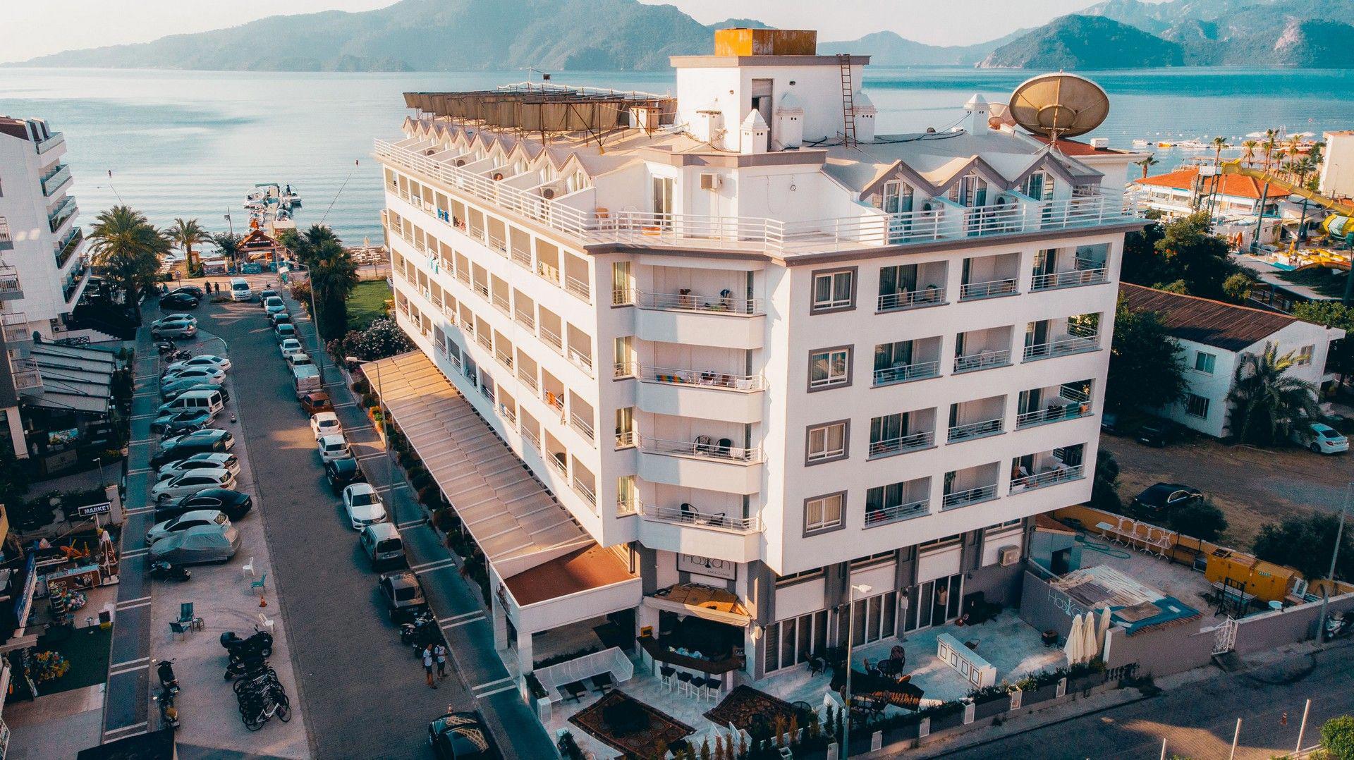 Mert SeaSide Adult Only 16+