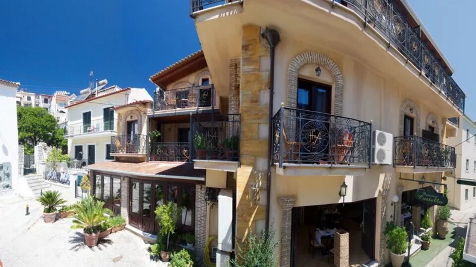 Acropol 