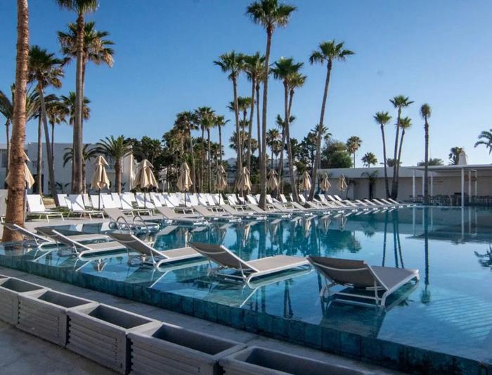 One Resort Premium