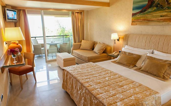 Acacia Resort