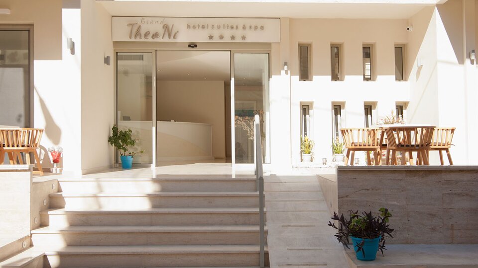 Grand TheoNi Boutique Hotel & Spa