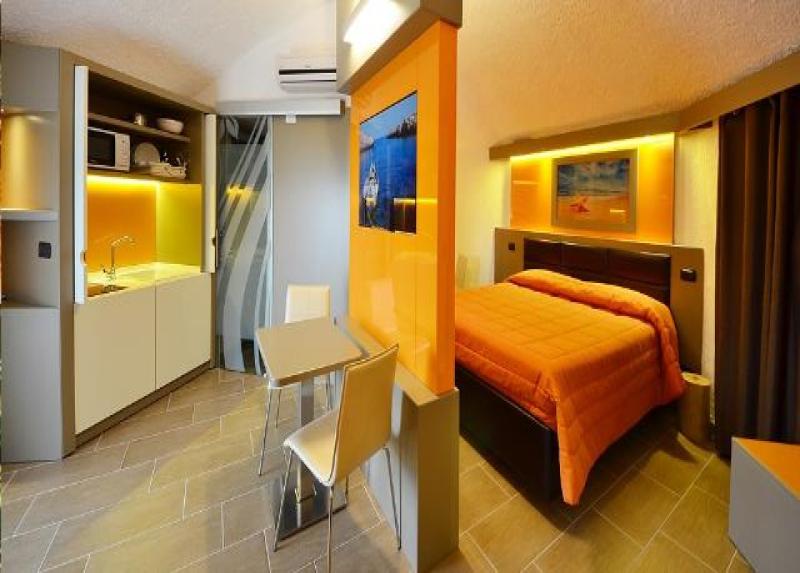 Calanica Hotel