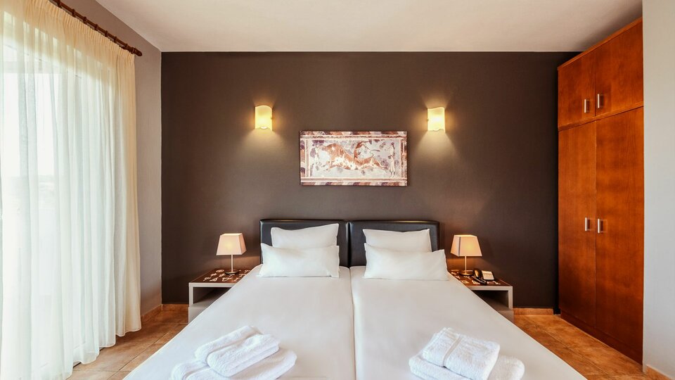 Hotel Ampelia