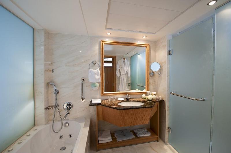 Athena Beach Hotel