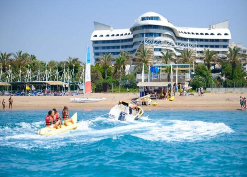 Concorde De Luxe Resort Hotel