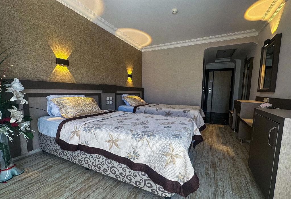 Monte Carlo Hotel