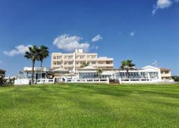Pierre Anne Beach Hotel