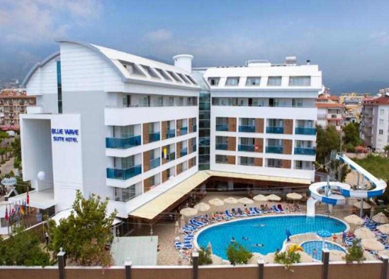 Blue Wave Suite Hotel