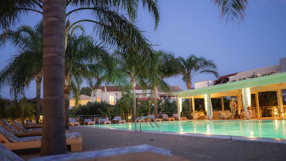 Zoe Sea Side Resort