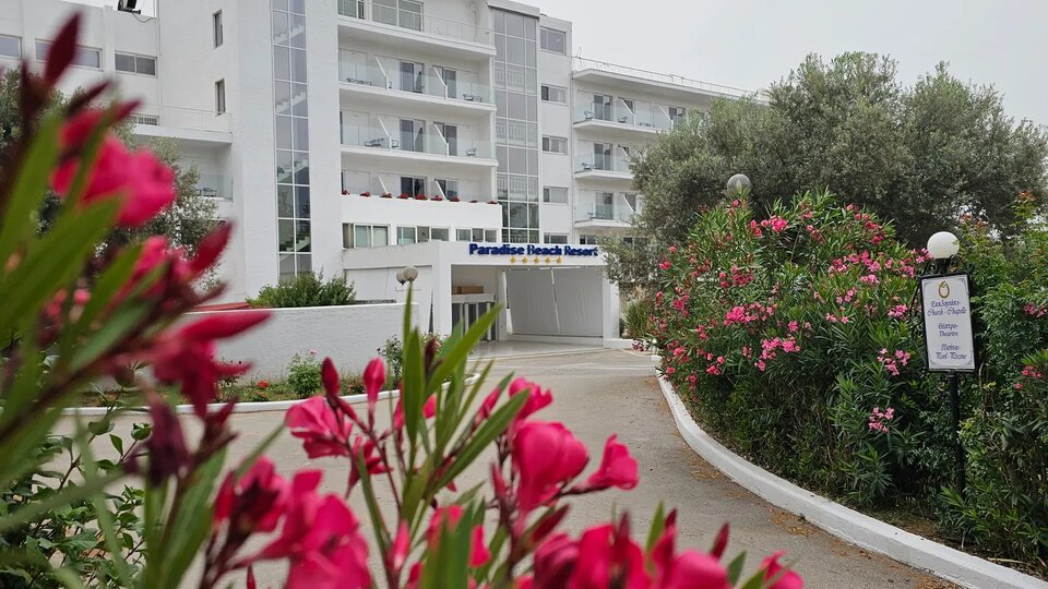 O Paradise Beach Resort
