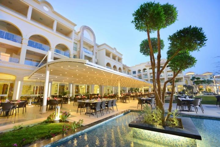 Albatros White Beach