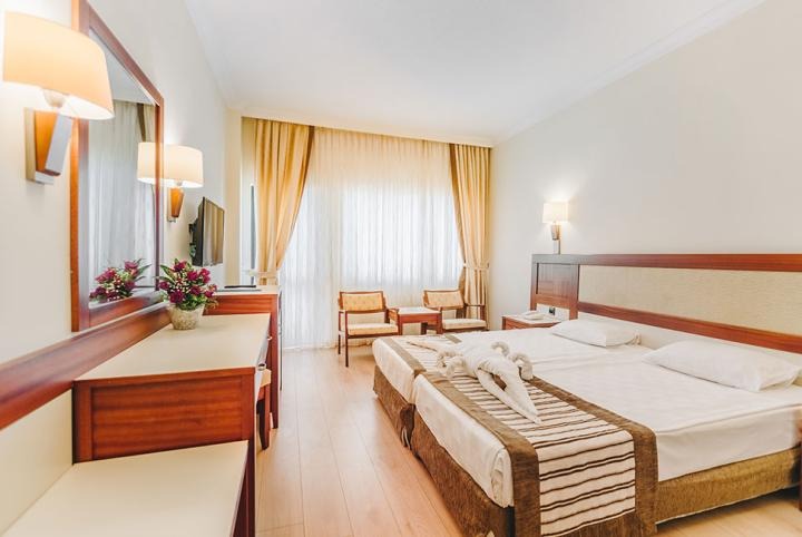 Hotel Sural Resort