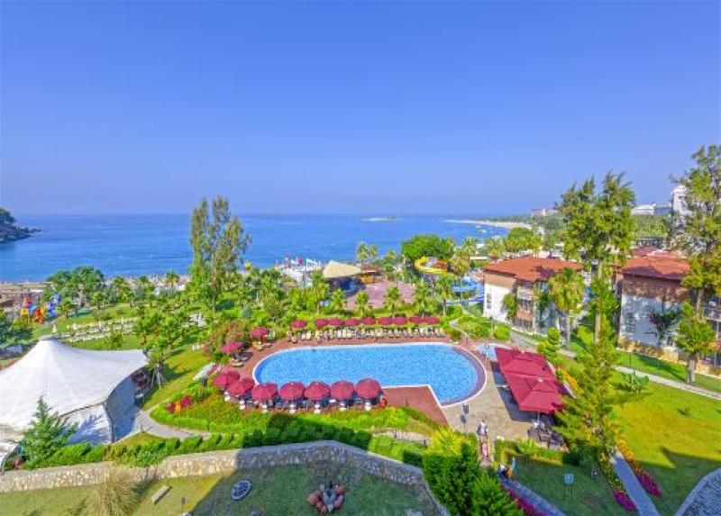 Justiniano Deluxe Resort Hotel