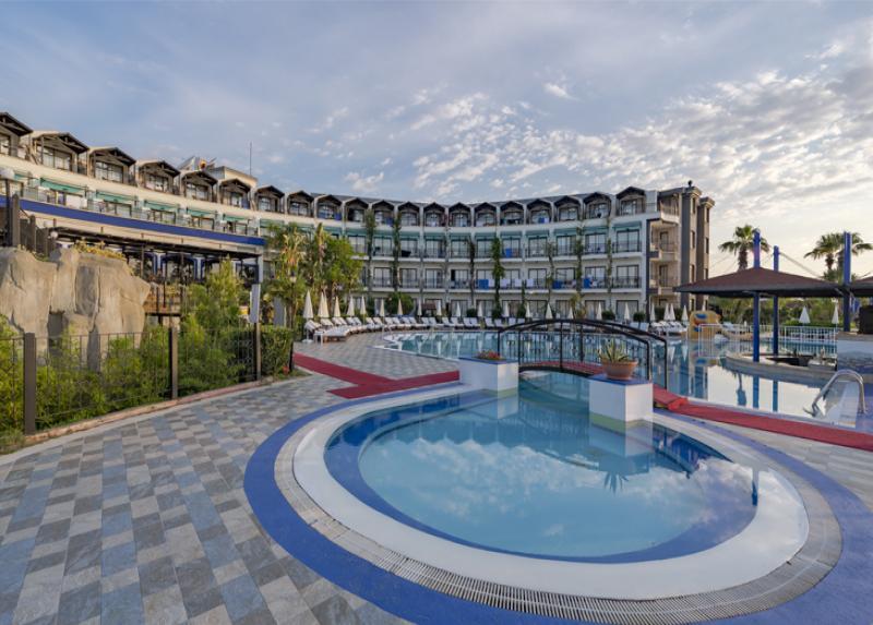 Armas Labada Hotel