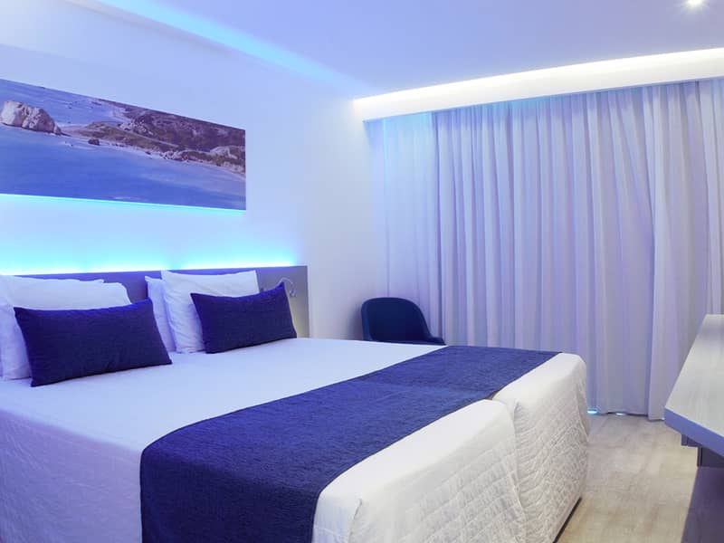 Hotel Anonymous Beach