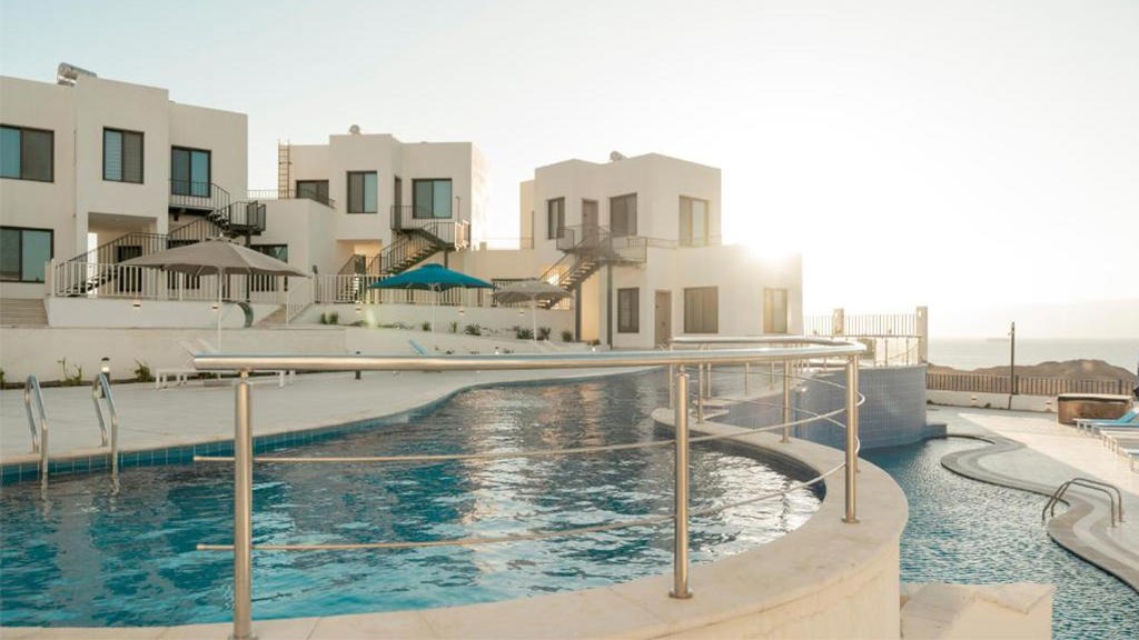 Diamond Palm Resort