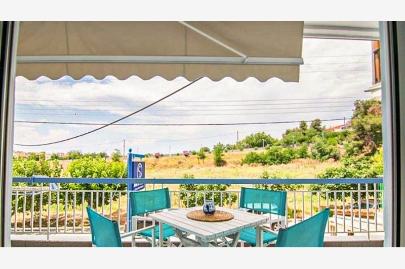 Vila Blue and White Luxury III