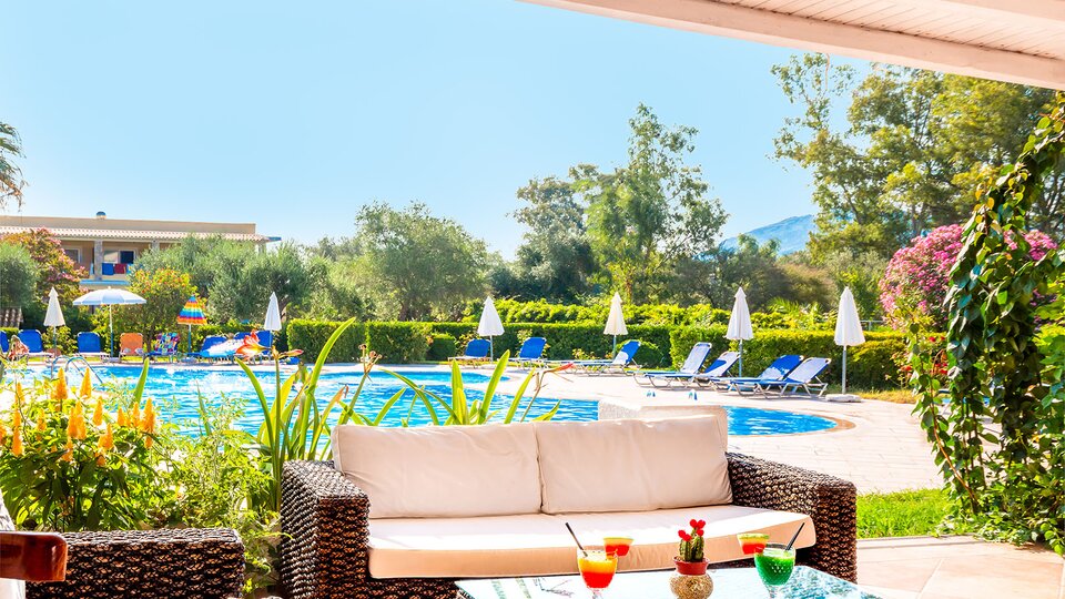 Serena Hotel 